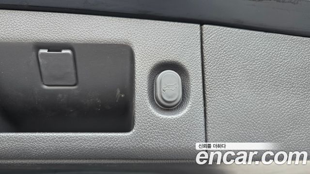 Cadillac Escalade 2019 — photo 20