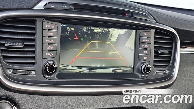 Kia Sorento 2015 — photo 16
