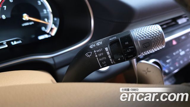 Genesis GV80 2021 — photo 28