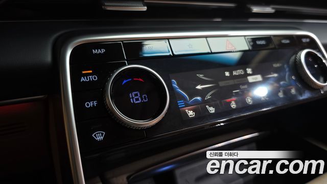 Genesis GV80 2021 — photo 32
