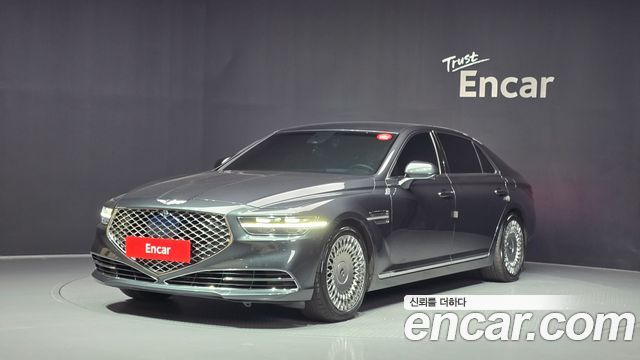 Genesis G90 2019 — photo 1
