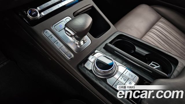 Genesis G90 2019 — photo 9