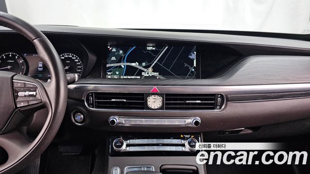 Genesis G90 2019 — photo 14