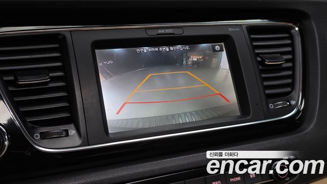 Kia Canival 2017 — photo 14