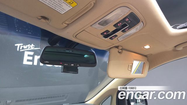 Kia Canival 2017 — photo 20