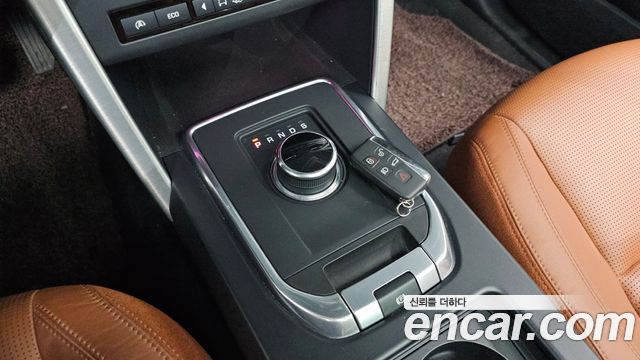 Land Rover Discovery Sport 2017 — photo 9