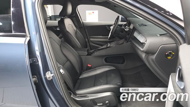 Polestar Polestar 2 2023 — photo 11