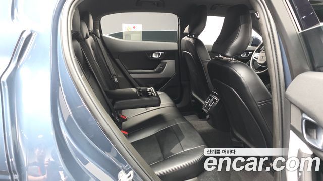 Polestar Polestar 2 2023 — photo 12