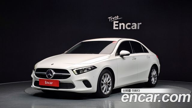 Mercedes-Benz A-Class 2020 — photo 1