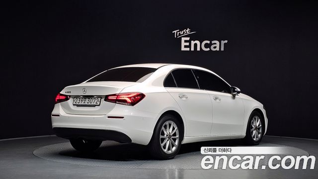 Mercedes-Benz A-Class 2020 — photo 2