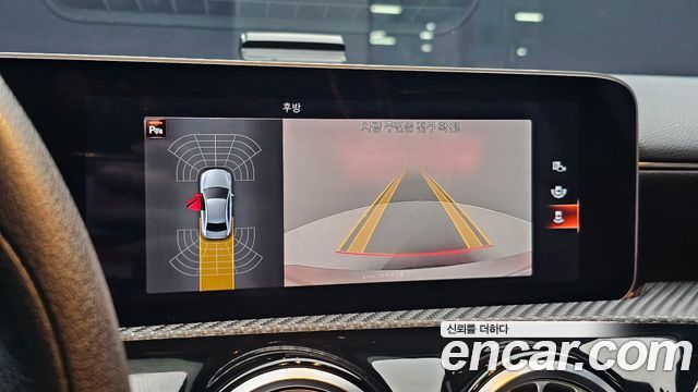Mercedes-Benz A-Class 2020 — photo 21