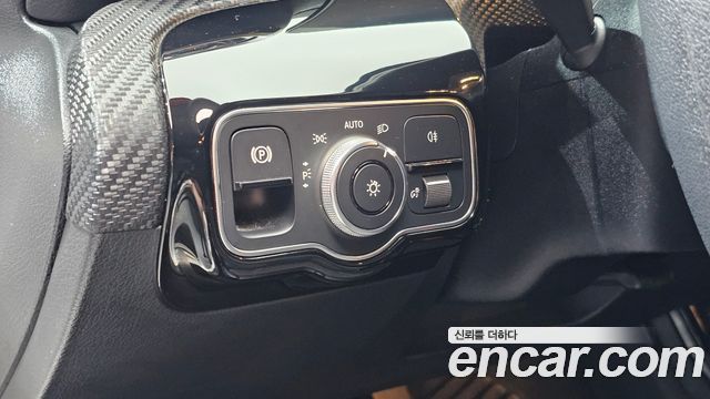 Mercedes-Benz A-Class 2020 — photo 22