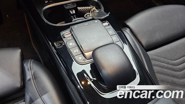 Mercedes-Benz A-Class 2020 — photo 26