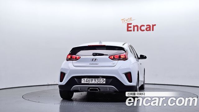 Hyundai Veloster 2020 — photo 4