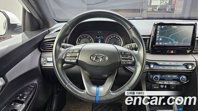 Hyundai Veloster 2020 — photo 19