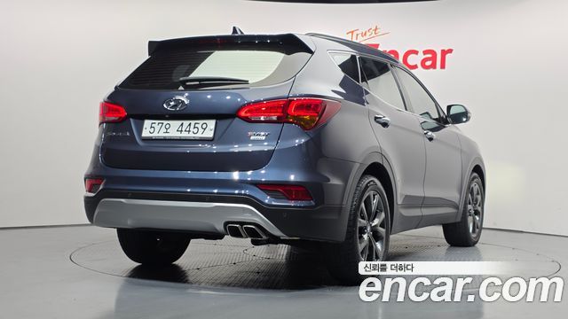 Hyundai Santafe 2016 — photo 2