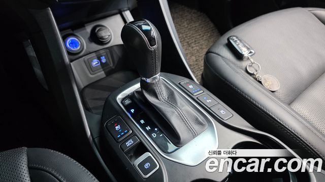 Hyundai Santafe 2016 — photo 9
