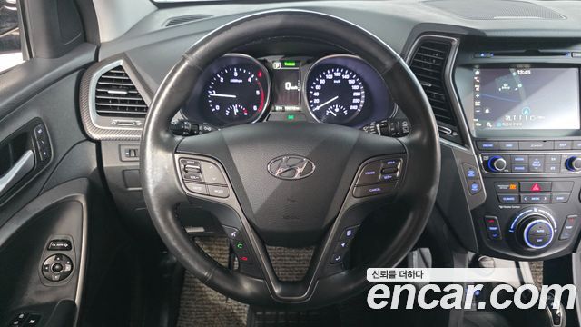 Hyundai Santafe 2016 — photo 14