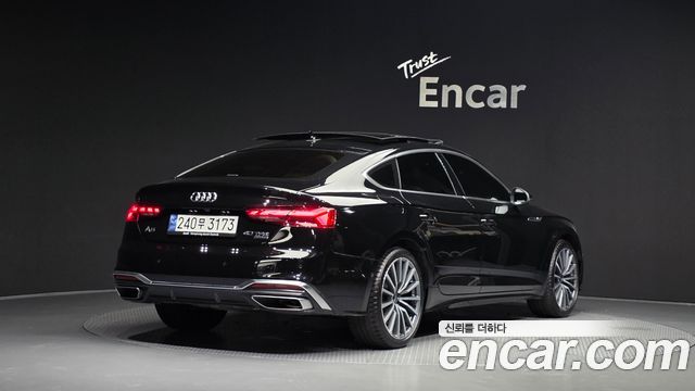 Audi A5 2023 — photo 2