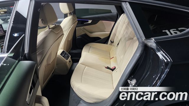 Audi A5 2023 — photo 16