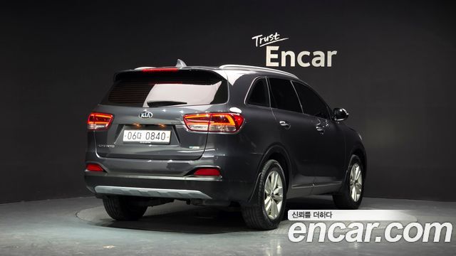 Kia Sorento 2016 — photo 2