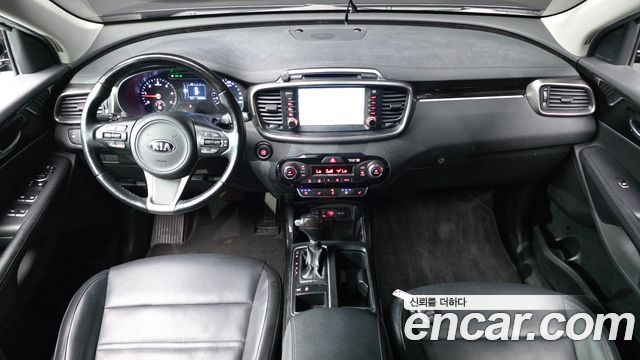 Kia Sorento 2016 — photo 10