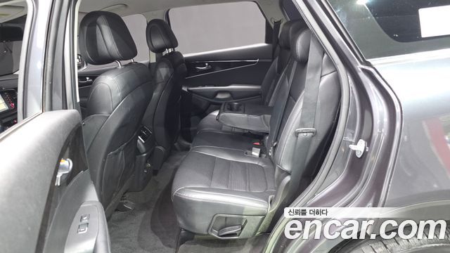 Kia Sorento 2016 — photo 18