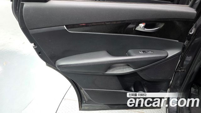 Kia Sorento 2016 — photo 15
