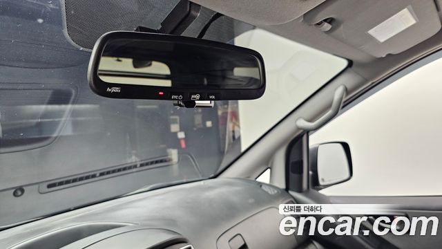 Hyundai Starex 2021 — photo 25