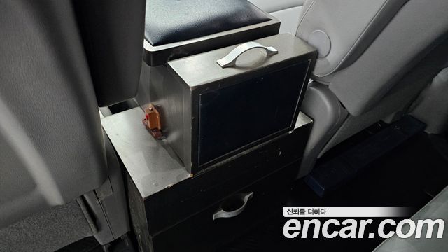 Hyundai Starex 2021 — photo 28