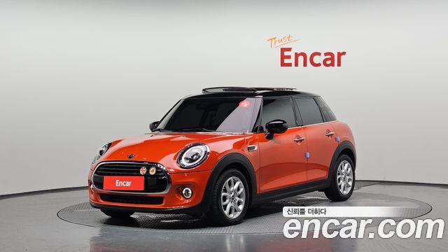 Mini Cooper 2021 — photo 1