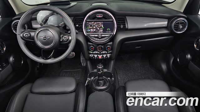 Mini Cooper 2021 — photo 10