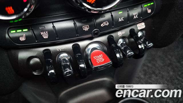 Mini Cooper 2021 — photo 27
