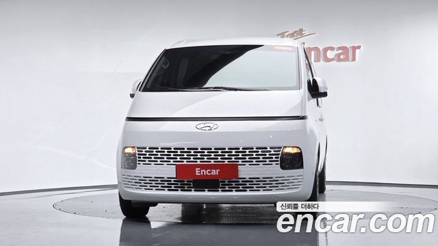 Hyundai Staria 2024 — photo 3