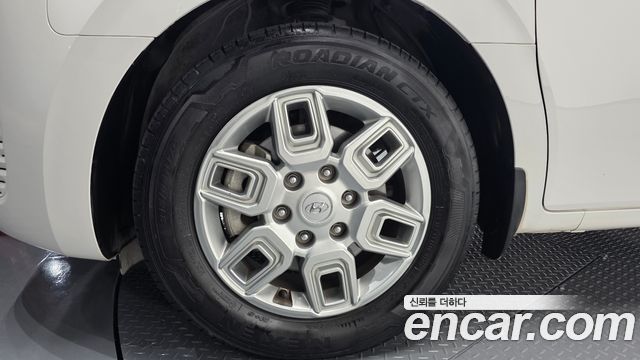 Hyundai Staria 2024 — photo 5