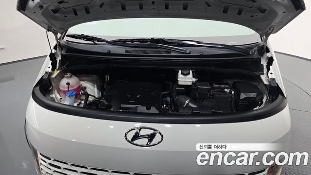 Hyundai Staria 2024 — photo 6