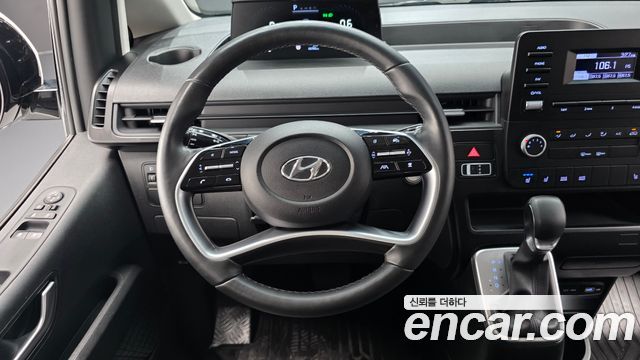 Hyundai Staria 2024 — photo 19
