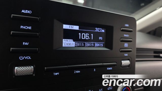 Hyundai Staria 2024 — photo 21
