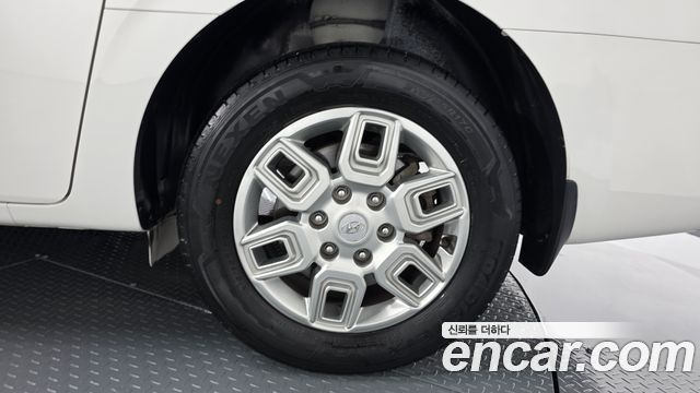 Hyundai Staria 2024 — photo 7