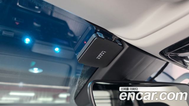 Hyundai Staria 2024 — photo 28