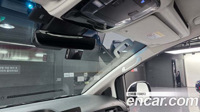 Hyundai Staria 2024 — photo 32