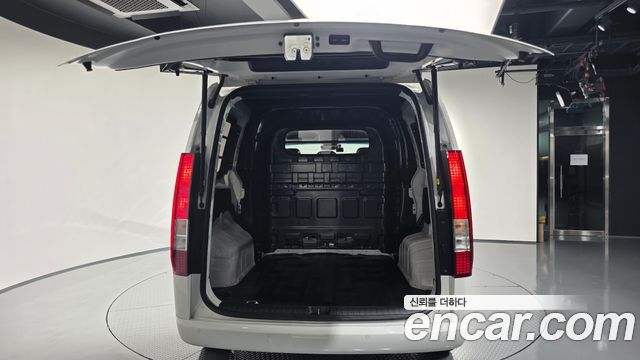Hyundai Staria 2024 — photo 34