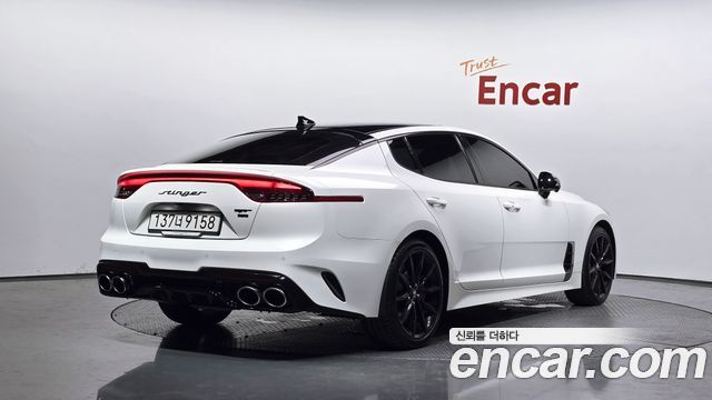 Kia Stinger 2021 — photo 2