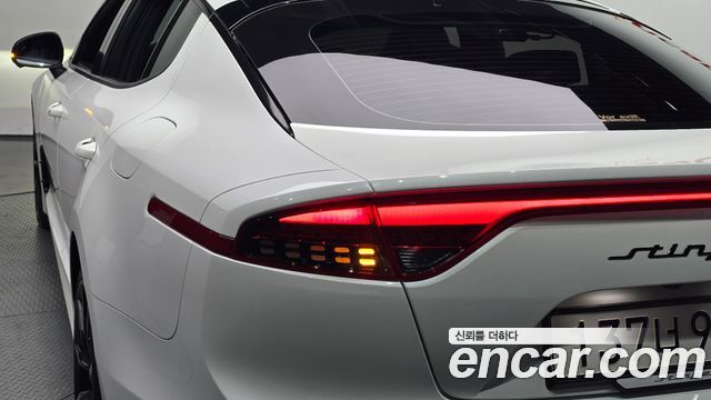 Kia Stinger 2021 — photo 9