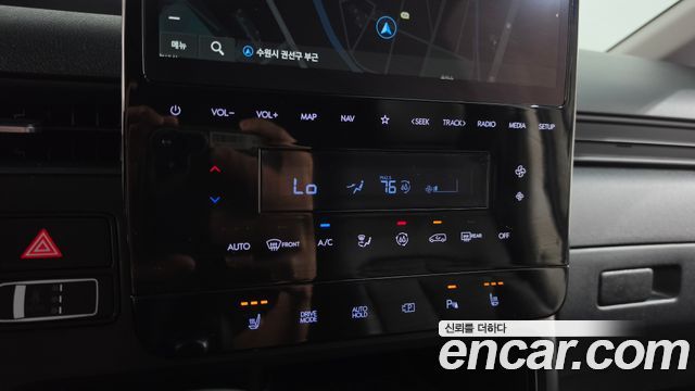 Hyundai Staria 2025 — photo 32