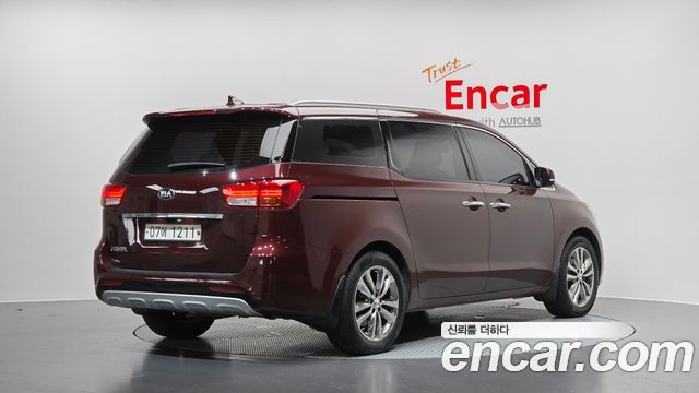 Kia Canival 2018 — photo 2