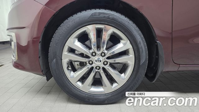 Kia Canival 2018 — photo 5