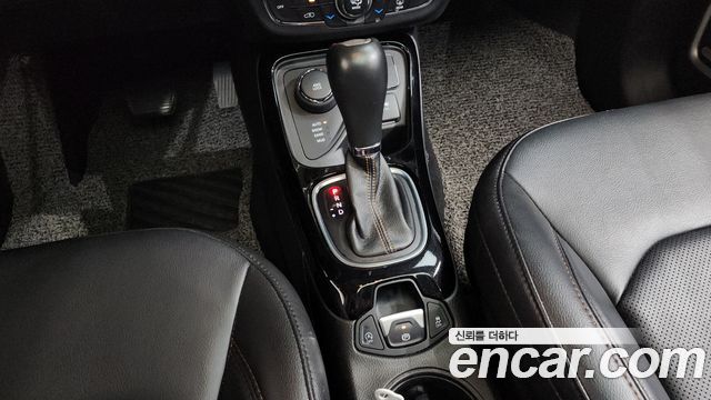 Jeep Compass 2019 — photo 12