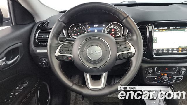 Jeep Compass 2019 — photo 19