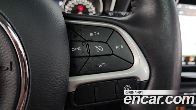 Jeep Compass 2019 — photo 22